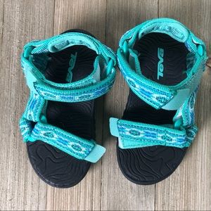 Toddler size 4 Teva Hurricane 3 Sandals